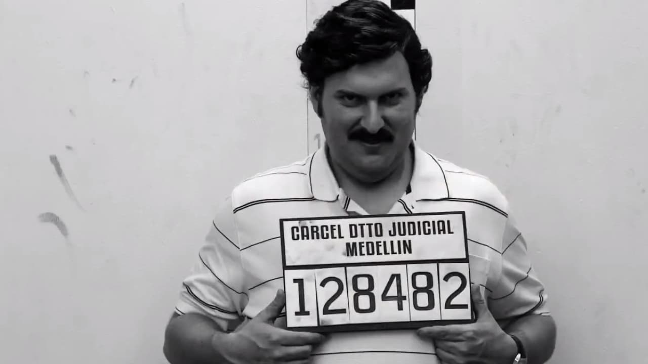 Pablo Escobar escapes from jail