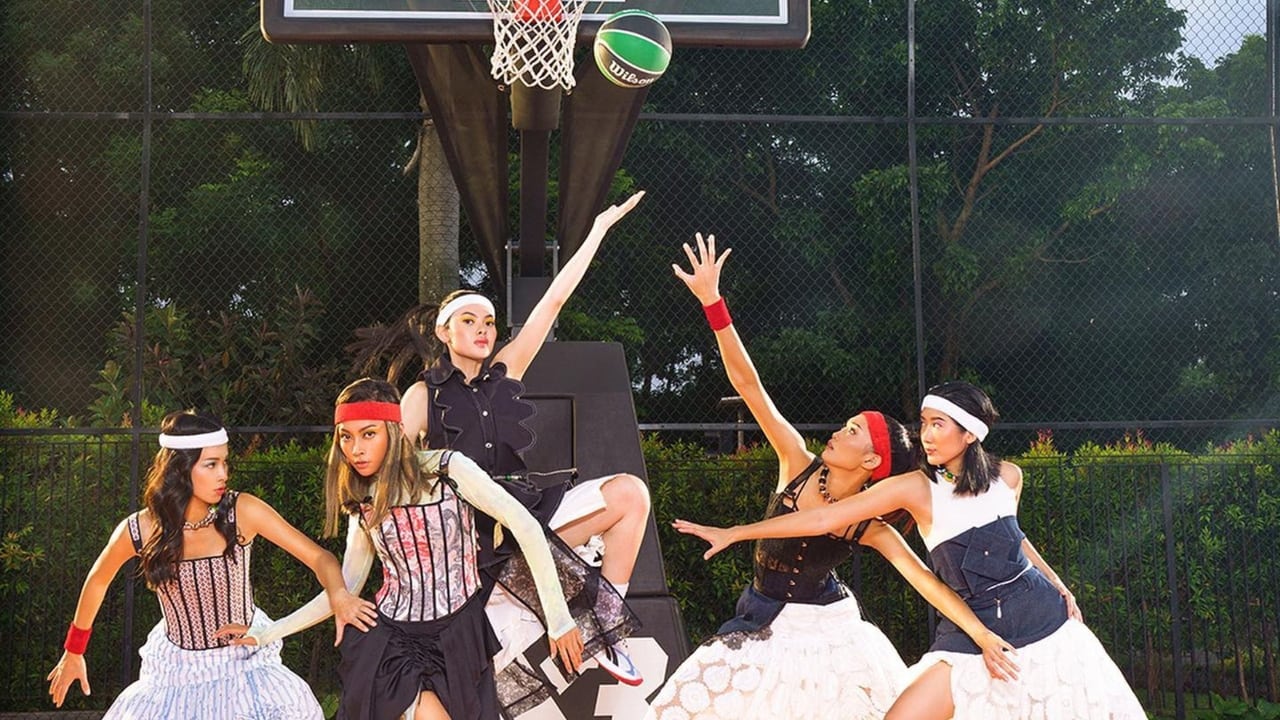 Which Girl Shoots a Glam Dunk