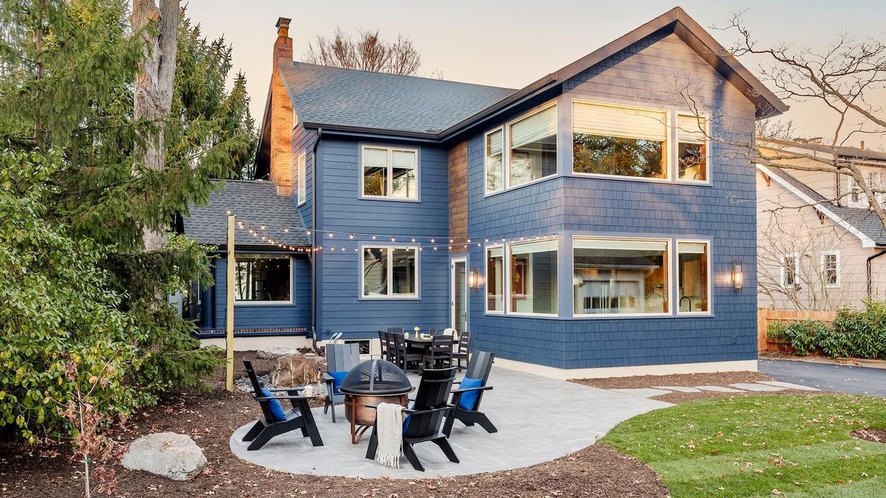 Ridgewood Colonial Revival With Modern Flair