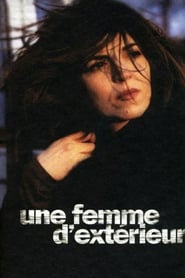 Une femme dextrieur' Poster