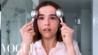 Zoey Deutchs Makeup Guide for AcneProne Skin  Beauty Secrets  Vogue