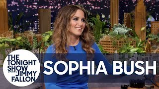 Sophia Bush Is Looking for Hot Guys Reading on the Subway