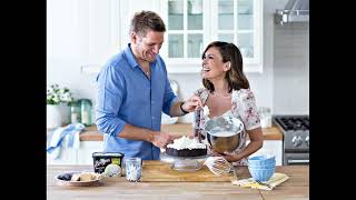 actress Lindsay Price and her husband chef Curtis Stone and kids