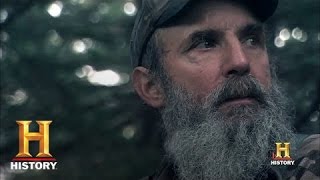 The Hunt Mike Acts As Bait For The Bears S1 E1  History