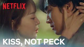 Shin Haesun shows Ahn Bohyun how a peck is not a kiss  See You In My 19th Life Ep 7 ENG SUB