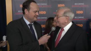 Warren Buffett storms New York to talk Becoming Warren Buffett