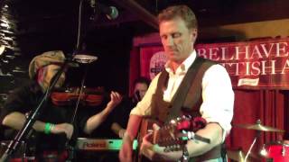 Kevin McKidd sings Wish You Were Here by Pink Floyd wAmerican Rogues