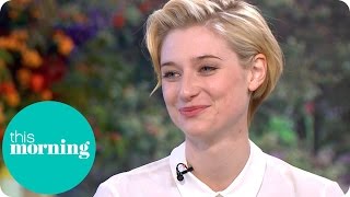 Elizabeth Debicki On The Reaction To Tom Hiddlestons Bum  This Morning
