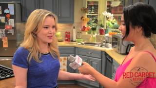 Taylor Sprietler on set with Melissa  Joey for their 100th Episode ABCFamily MelissaandJoey