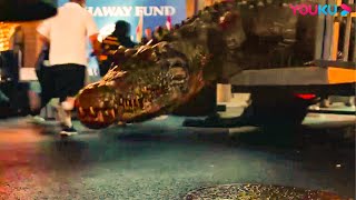 Giant crocodiles wantonly abuse humans  Crazy Tsunami  YOUKU MONSTER MOVIE