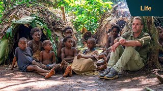 The Mbendjele people in the Congo and their huntergatherer diet  Into the Congo with Ben Fogle