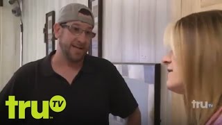 Lizard Lick Towing  Amy Beats Up Loser and His Crew