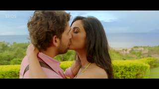 Sonal Chauhans Hot Kissing with Neil Nitin Mukesh part 2