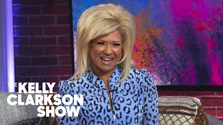 Theresa Caputo Gives An Emotional Impromptu Psychic Reading To The Kelly Clarkson Show Audience
