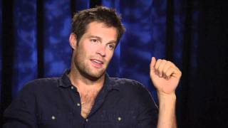 THE FINDER Geoff Stults talks cast changes Walters romances and having to take off his clothes