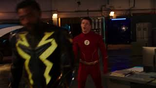 Barry attacks Black Lightning The flash season 8 episode 03