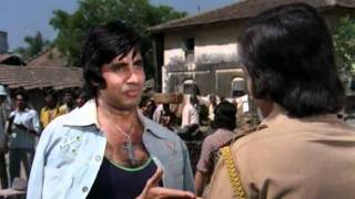 Amar Akbar Anthony  Drama Scene  Vinod Khanna  Amitabh Bachchan  Anthony Dares Amar