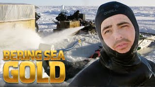 Chaos As Hose Blows Off MidHaul  Bering Sea Gold  Discovery