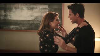 Desperados  Kiss Scene Robbie Amell and Nasim Pedrad