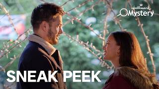 Sneak Peek  Christmas Under the Lights  Starring Heather Hemmens and Marco Grazzini