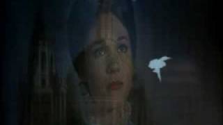 Feed The Birds  Mary Poppins Julie Andrews