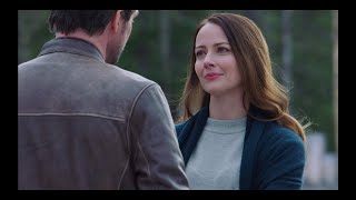 Paradecom First Look Crashing Through the Snow starring Amy Acker and Warren Christie