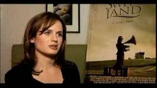 SWEET LAND junket interview with Elizabeth Reaser