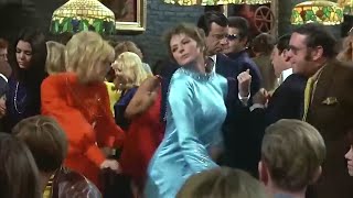 Legendary elegant Ingrid Bergman in Rare Carefree Sixties Dance Scene  Cactus Flower 1969 HD