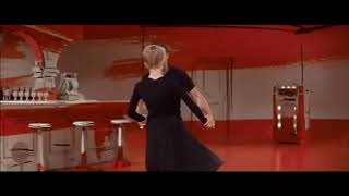 Clip dal Film LES GIRLS  Gene Kelly  Mitzi Gaynor