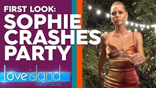 First look Sophie Monk crashes the party at the Villa  Love Island Australia 2019