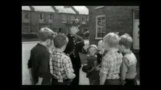 Norman Wisdom  NORMAN ON THE BEAT 1962  classic chase sequence