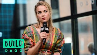 Rebecca Rittenhouse Dishes On A Scene That Got Cut From Once Upon A TimeIn Hollywood