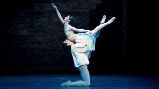 Romeo and Juliet  Balcony pas de deux Federico Bonelli Lauren Cuthbertson The Royal Ballet