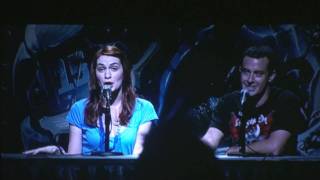 Felicia Day from THE GUILD gets asked about her carpet  Blizzcon 2009 UNEDITED