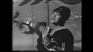 Morgana King sings Corcovado on The Hollywood Palace