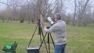 Tim Milligan of Pasadena Md setting up his telescope in Delaware Park