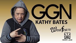 Oscar Winner Kathy Bates Gets Disjointed With Snoop Dogg  GGN NEWS