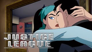 Batman kisses Wonder Woman  Justice League