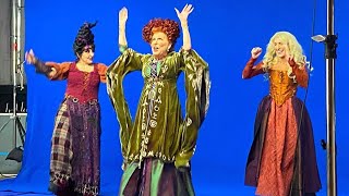 HOCUS POCUS Reunion See Bette Midler Sarah Jessica Parker and Kathy Najimy Back in Costume