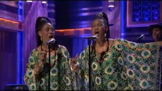 David Byrne The Lijadu Sisters  more perform William Onyeabors Fantastic Man on Jimmy Fallon