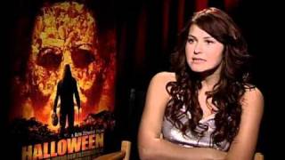 Halloween  Exclusive Scout TaylorCompton