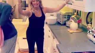 Goldie Hawn Dancing While washing Dishes