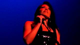 Sara Ramirez singing The Story at the Greys Anatomy concert to benefit the Actors Fund