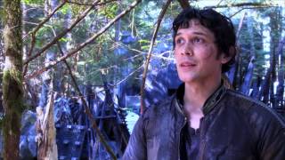 Exclusive The 100 Author Kass Morgan Interviews Bob Morley