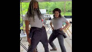  Behind the scenes TWD 11x07 Promises Broken  Paola Lzaro and Khary Payton Dance session