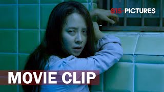 She Runs for Her Life to Escape from The Abductors  Song Ji Hyo  Title Unstoppable