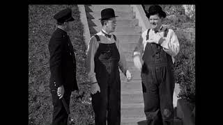 THE MUSIC BOX 1932 Laurel and Hardy