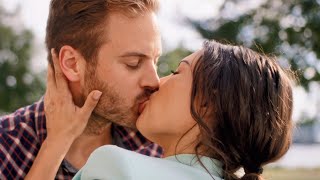 Just Say Yes  Kiss Scenes  Lotte and Chris Yolanthe Cabau and Jim Bakkum
