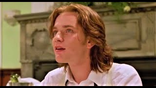 The character of Alex Law Ewan McGregor in Shallow Grave