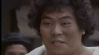 Jackie Chan Masquerade as a woman fanny figth  1979